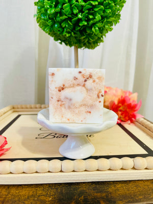 Frankincense Goat Milk Exfoliating Bar